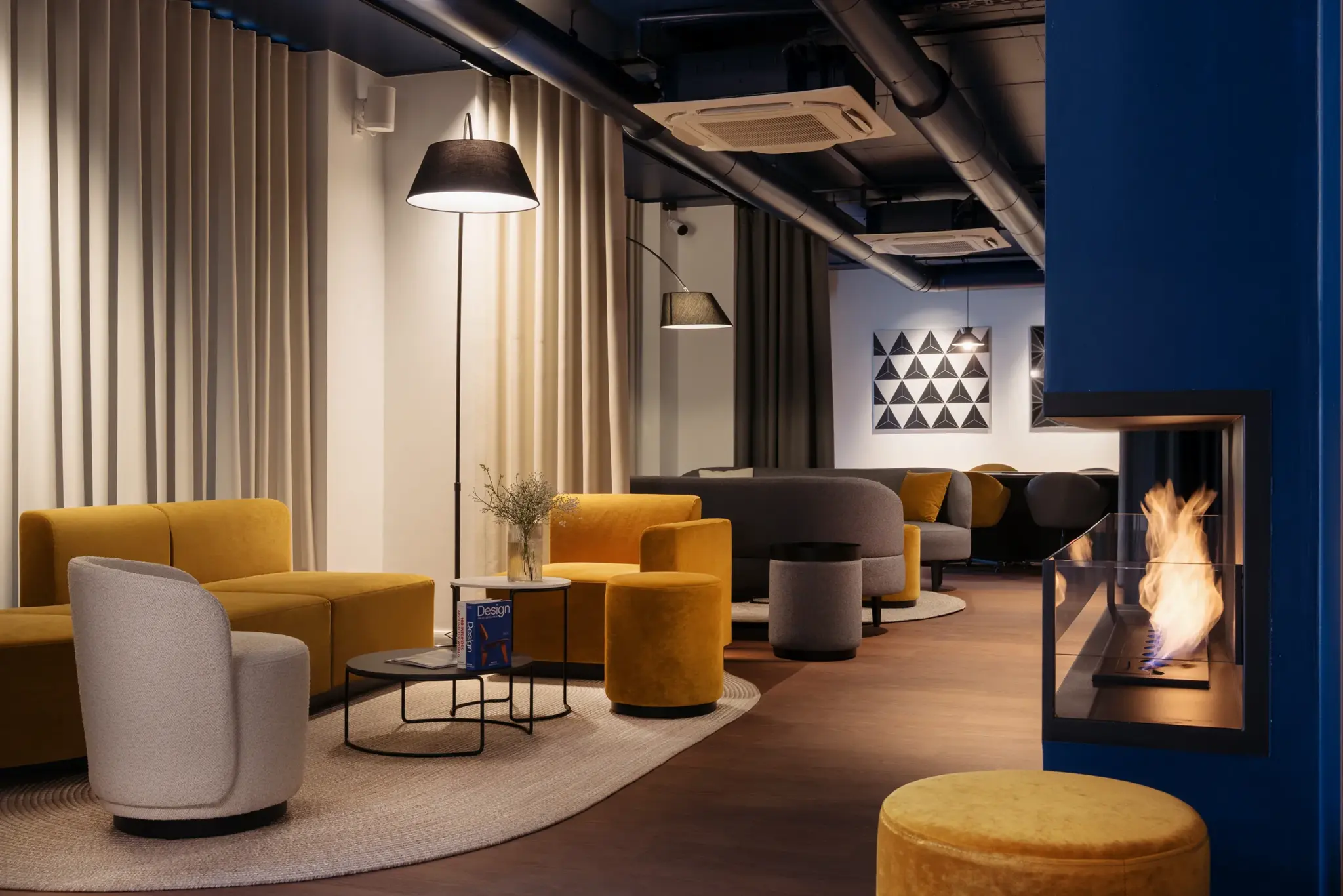 Lobby01