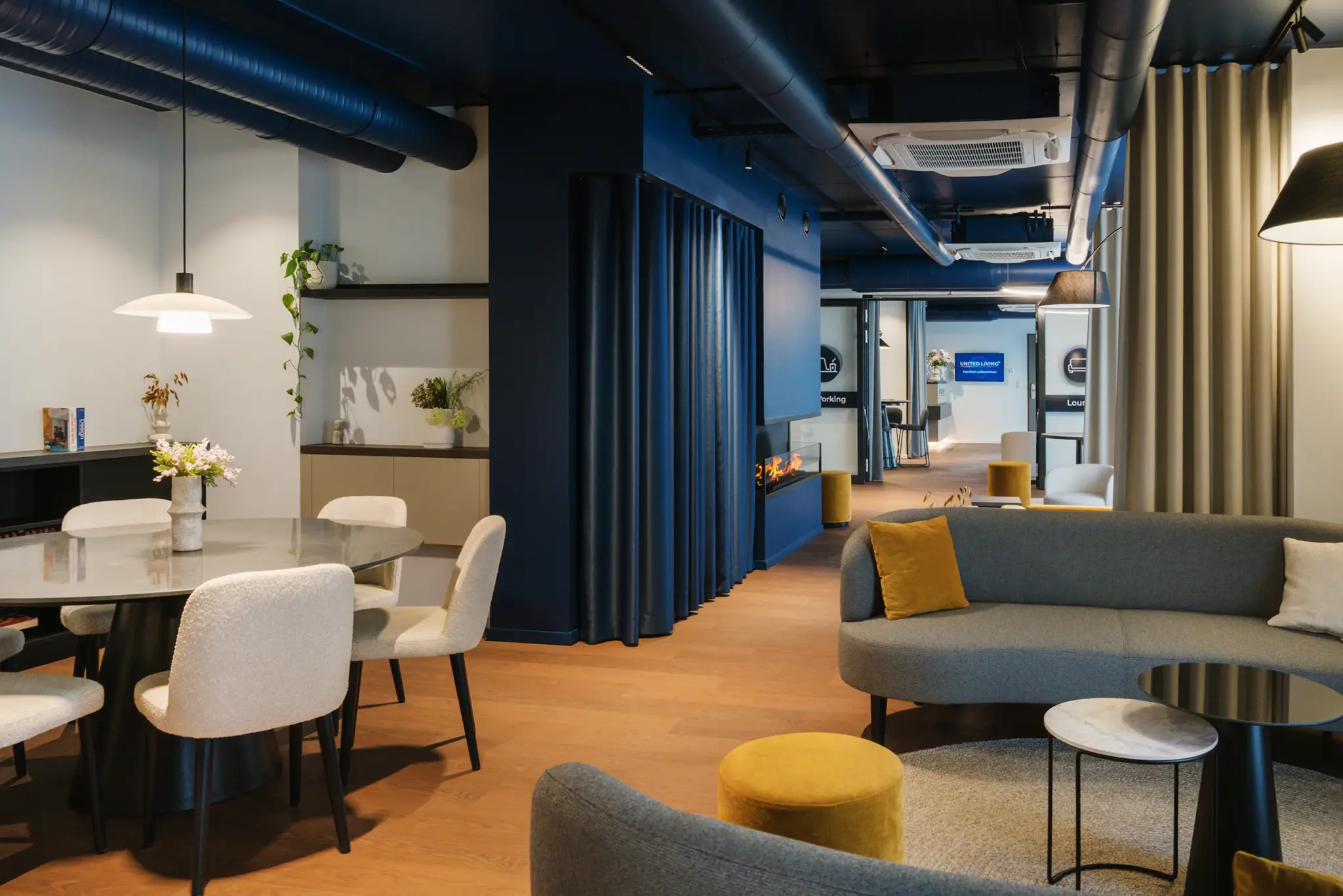 Lobby04